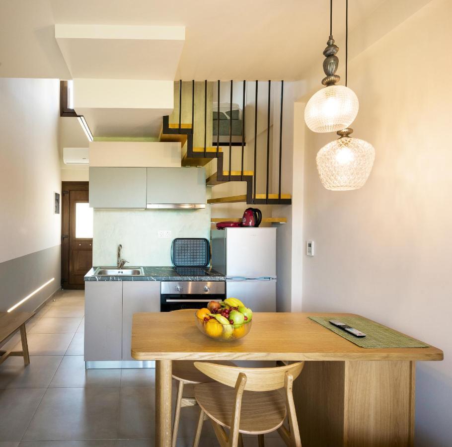 Dionysus Apartments & Suites Jeriszósz Kültér fotó