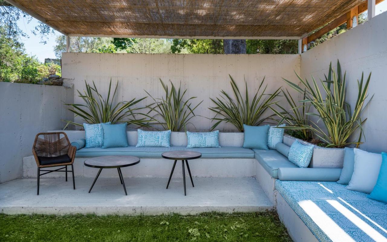 Dionysus Apartments & Suites Jeriszósz Kültér fotó