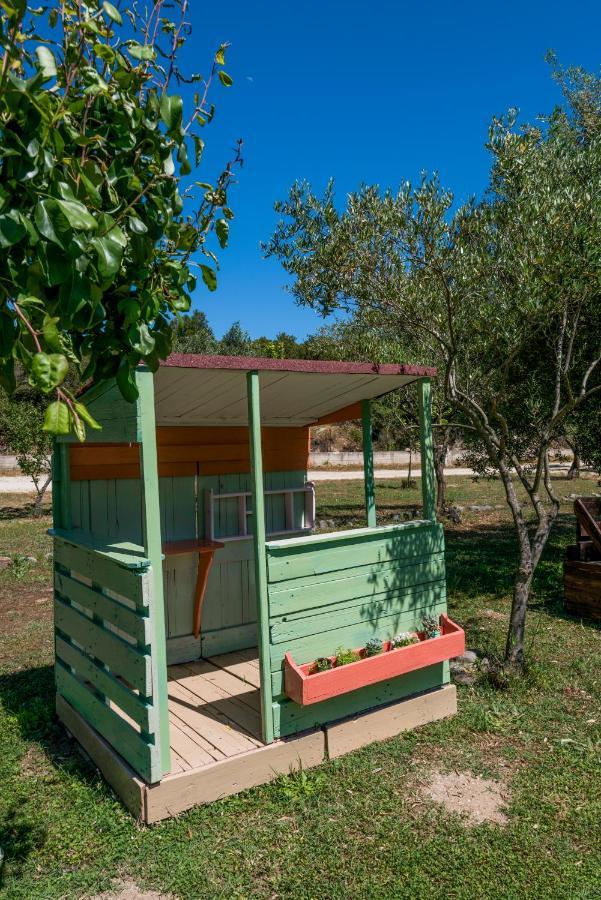 Dionysus Apartments & Suites Jeriszósz Kültér fotó