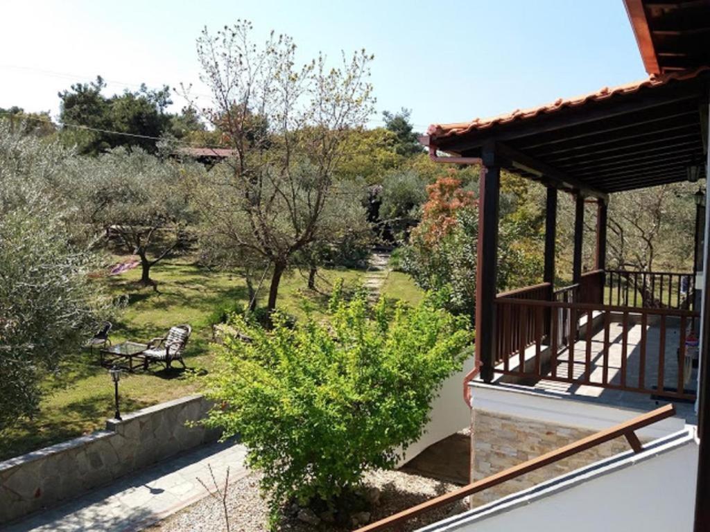 Dionysus Apartments & Suites Jeriszósz Kültér fotó
